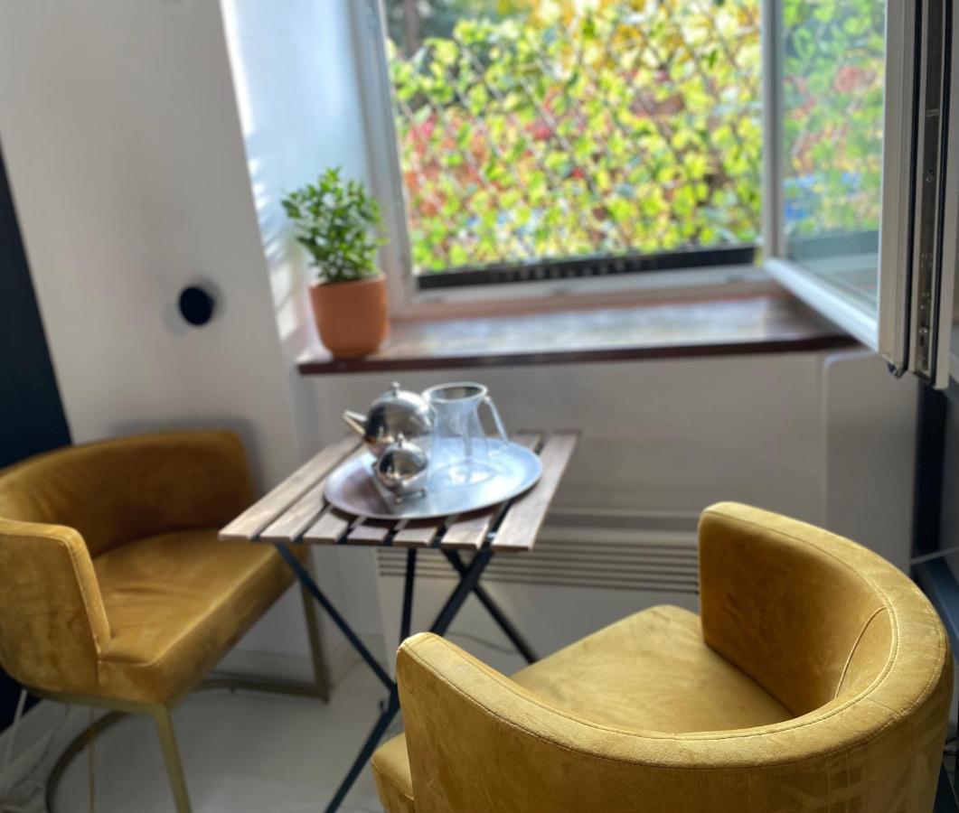 Centrum apartament z widokiem na ogród Lublin Exterior foto